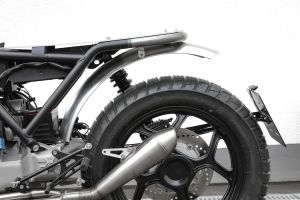 BMW K75 K100 Monolever licence plate holder in the centre of the rear wheel drive