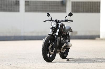 BMW Roadster SE Concept Bike Basic Line Black