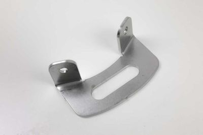 Bobber fender bracket attachment to swingarm