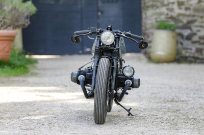 BMW Bobber SE Concept Bike Racer classic gray