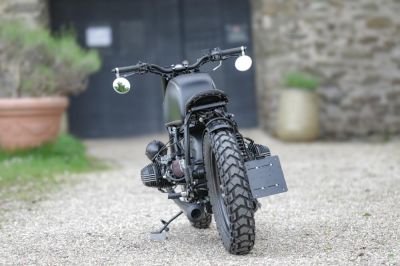 BMW Bobber SE Concept Bike black series