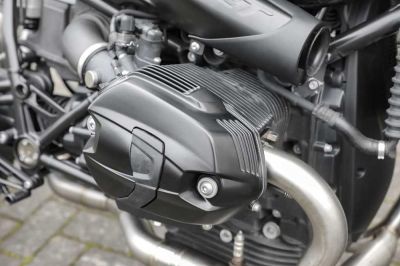 Powder coating of the two valve covers (pair) in black for RnineT