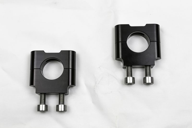 BMW R100 handlebar clamps