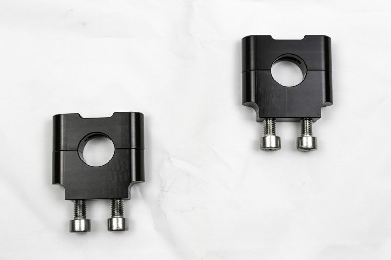 BMW R100 handlebar clamps