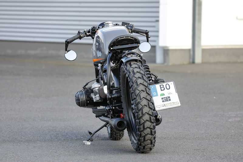 BMW Bobber SE Concept Bike Racer Edition gray orange #3
