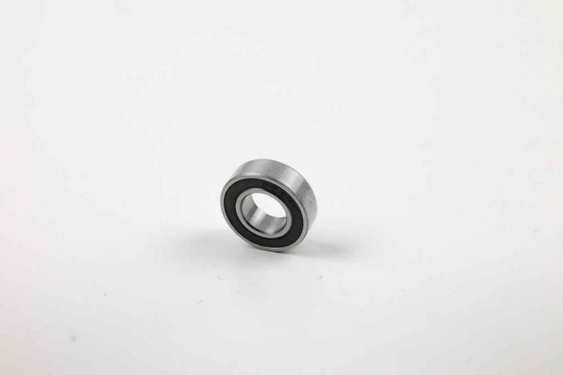 Precise shifting through bearing roller for the automatic gearshift