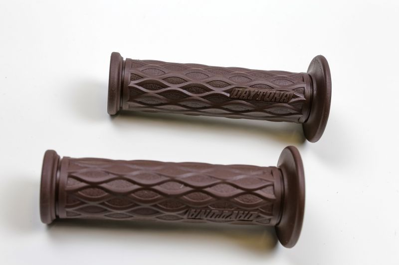 Daytona grip rubbers brown 22mm x 120mm