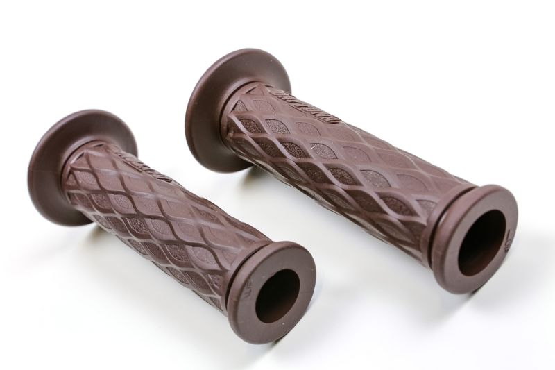 Daytona grip rubbers brown 22mm x 120mm