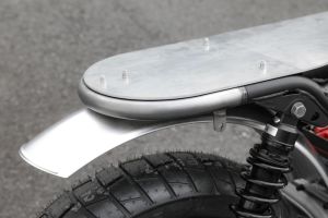 Seat bench plate for SE rear frame loop BMW K models