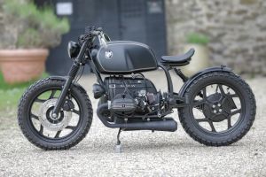 BMW Bobber SE Concept Bike black series
