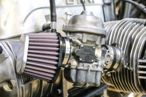 UPGRADE Einzelsportluftfilter inklusive Motorgehäuse-Entlüftungsfilter-Kit